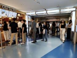 One Raffles Place (D1), Retail #560987151